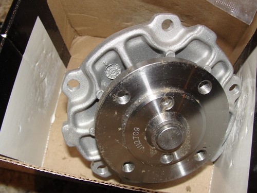 BOSCH Engine Water Pump 96040 (Cast iron  impeller version) - Picture 3 of 7