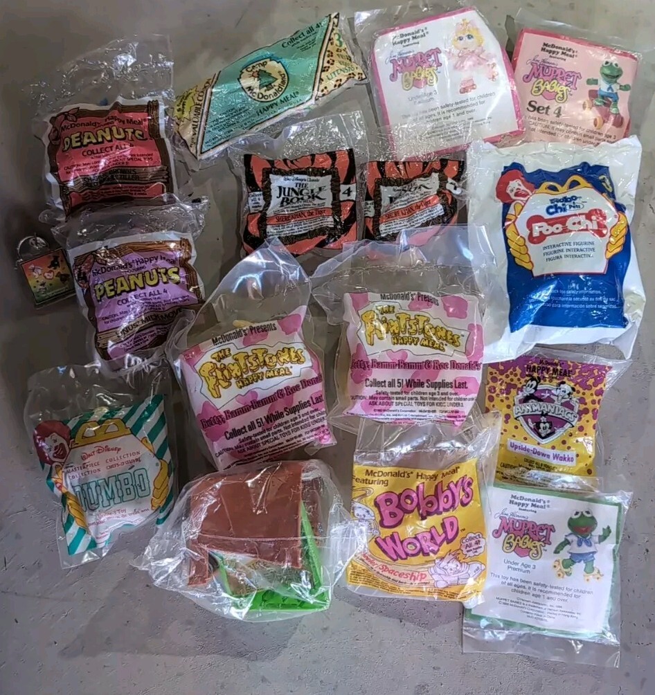 80s-90's McDonald's meal マクドナルド ハッピーセット Here are ten McDonald's Happy Meal sets from the '80s and