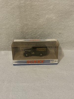 The Dinky Collection 1948 Commer 8 CWT Van Blue 'His Masters Voice' NEW IN BOX