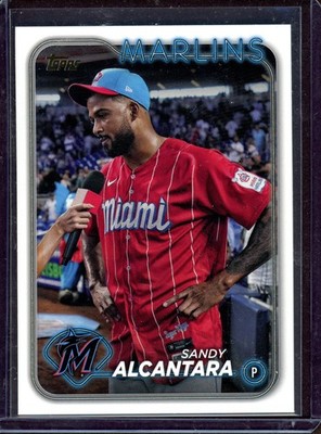 SANDY ALCANTARA ~ 2024 Topps Baseball Golden Mirror Image Variations SSP #636
