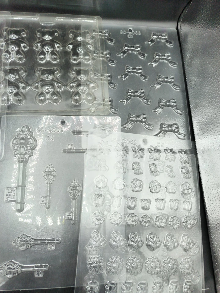 27 CK Chocolate Candy Molds Melting Military Baby Princess Party Shells Flag Foto 3 de 4