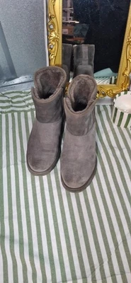 UGG Australia Classic Cuff Women's Ankle Boots - Size UK 5.5, Grey, Winter Boots