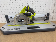 RYOBI ONE+ 18V 5.5in. Cordless Flooring Saw with Blade (Tool Only) MISSING