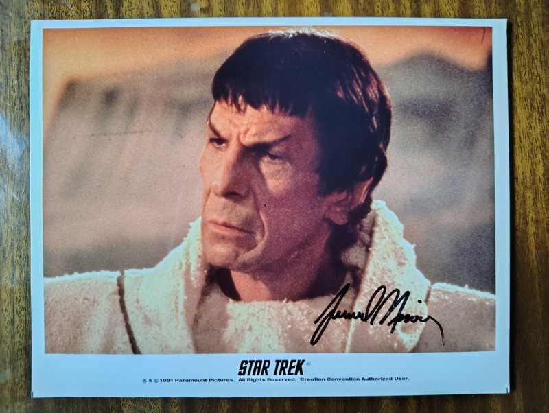 Leonard Nimoy Signed 8x10 photo Spock Star Trek 
