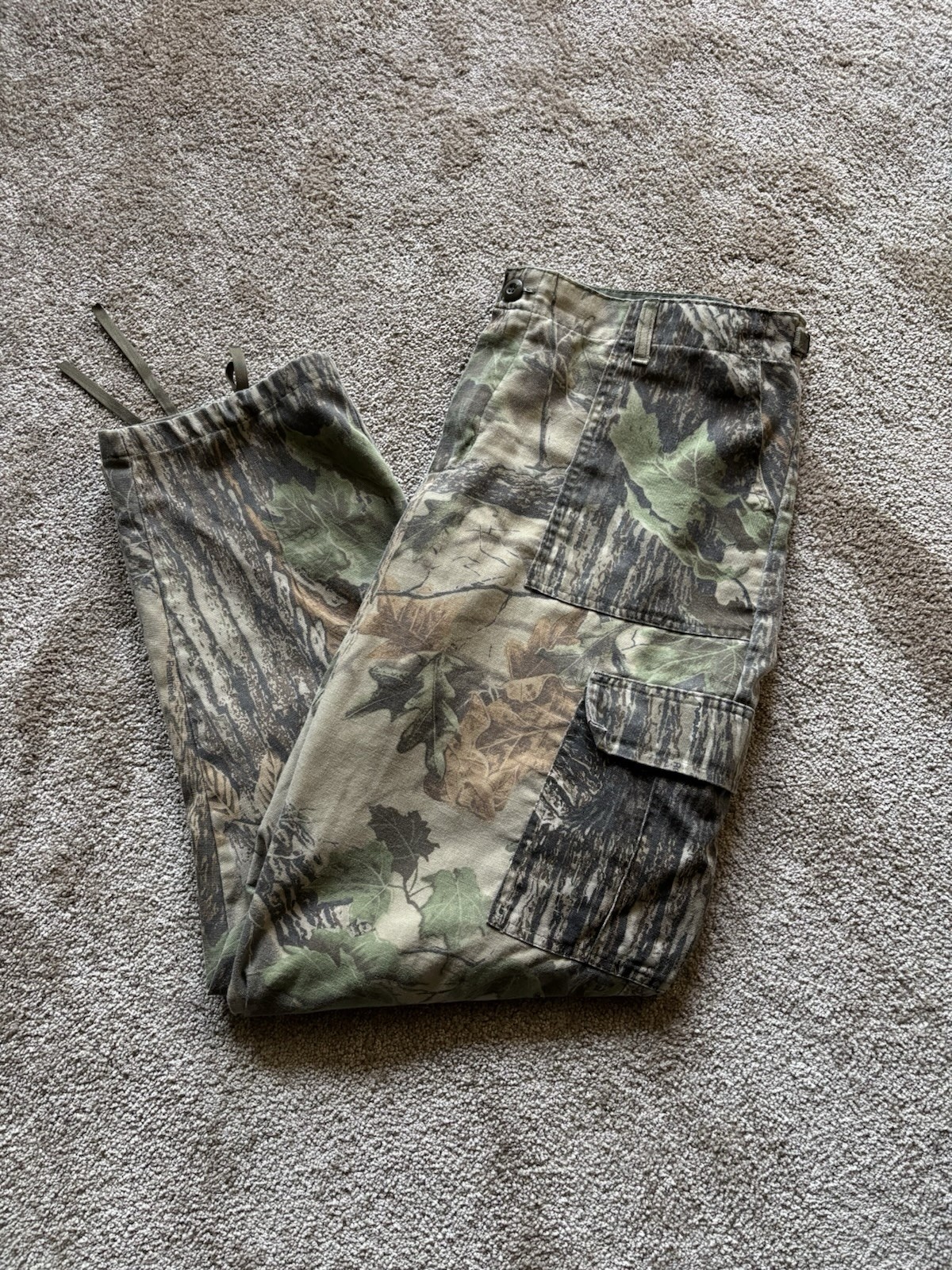 Vintage Realtree Camo Cotton Relaxed Fit Cargo Pants  