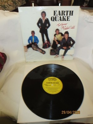 EARTH QUAKE- TWO YEARS IN A PADEL Cell,First Press Germany1979,Berserkley6.24084