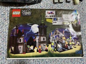 LEGO Studios Scary Laboratory 1382, Build 95% Complete, Some Figures.  Read