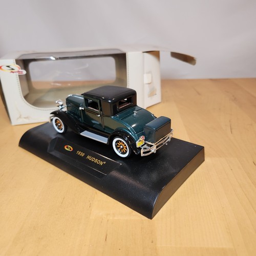 MODELOS FIRMA 1/32 1930 HUDSON Apertura Capó Puertas y Dickie Seat Coche Verde - Imagen 3 de 6