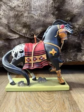 TRAIL OF PAINTED PONIES ORNAMENT GUARDIAN OF SUNSET’S GATE  With Base 1E Mint