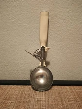 Vollrath 47141 Stainless Steel Disher Scoop 10 Oz, 3 Oz, 1.25 oz