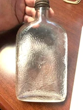 VINTAGE BOOTLEGGER SPIDER WEBB PINT BOTTLE SPIDER FLASK WITH CAP NO CHIPS