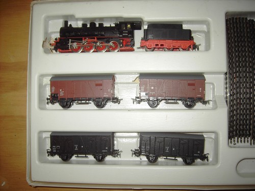 Tren de mercancías Piko H0 Expert con BR55, 4 vagones, óvalo de vía H0 juego de trenes años 70, embalaje original - Imagen 2 de 24