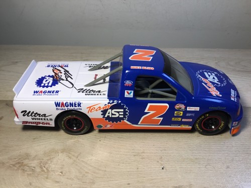 SIGNED 1:24 Mike Bliss #2 TEAM ASE 1996 F-150 AUTOGRAPHED NASCAR DieCast TRUCK - 第 4/5 張圖片