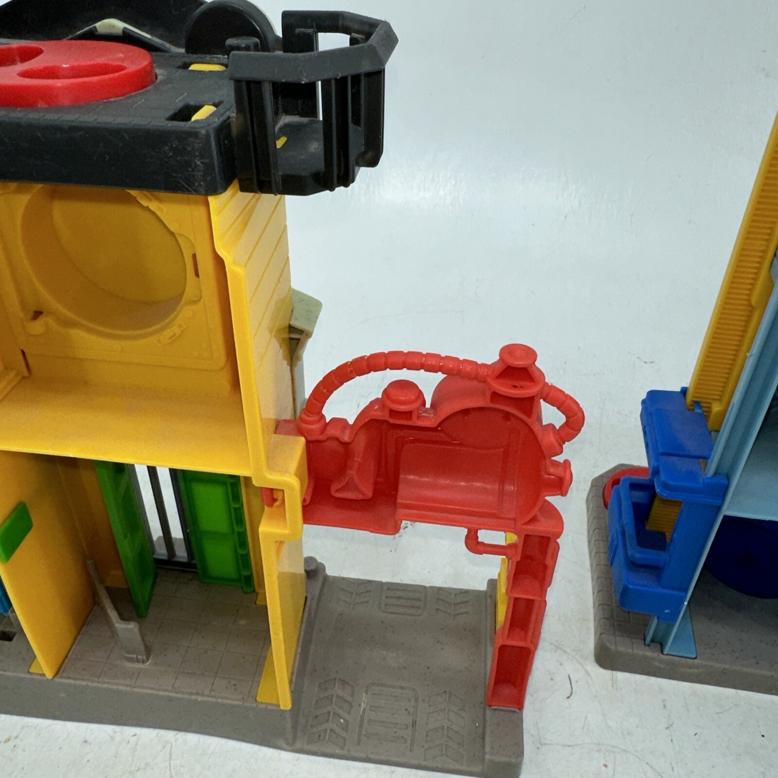 Imaginext Rescue Center FISHER PRICE IMAGINEXT Rescue City Center Hospital Fire Police Station ...
