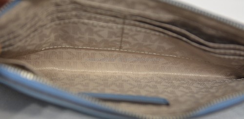 NWT! Michael Kors Bedford Large Leather Zip Clutch in Sky Blue - Picture 10 of 10