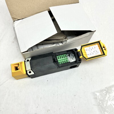 D-73760 PSEN ME1M/1AR SECURITY LOCK DOOR