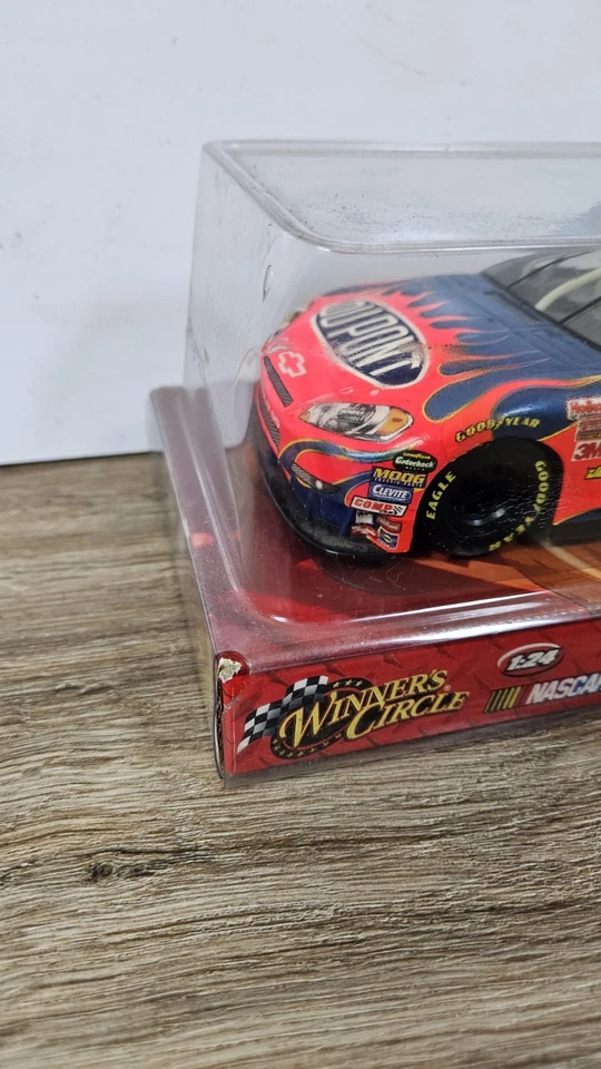 Литой гоночный автомобиль NASCAR Winner Circle Jeff Gordon Dupont Pepsi 1:24 2008 - Изображение 3 из 4