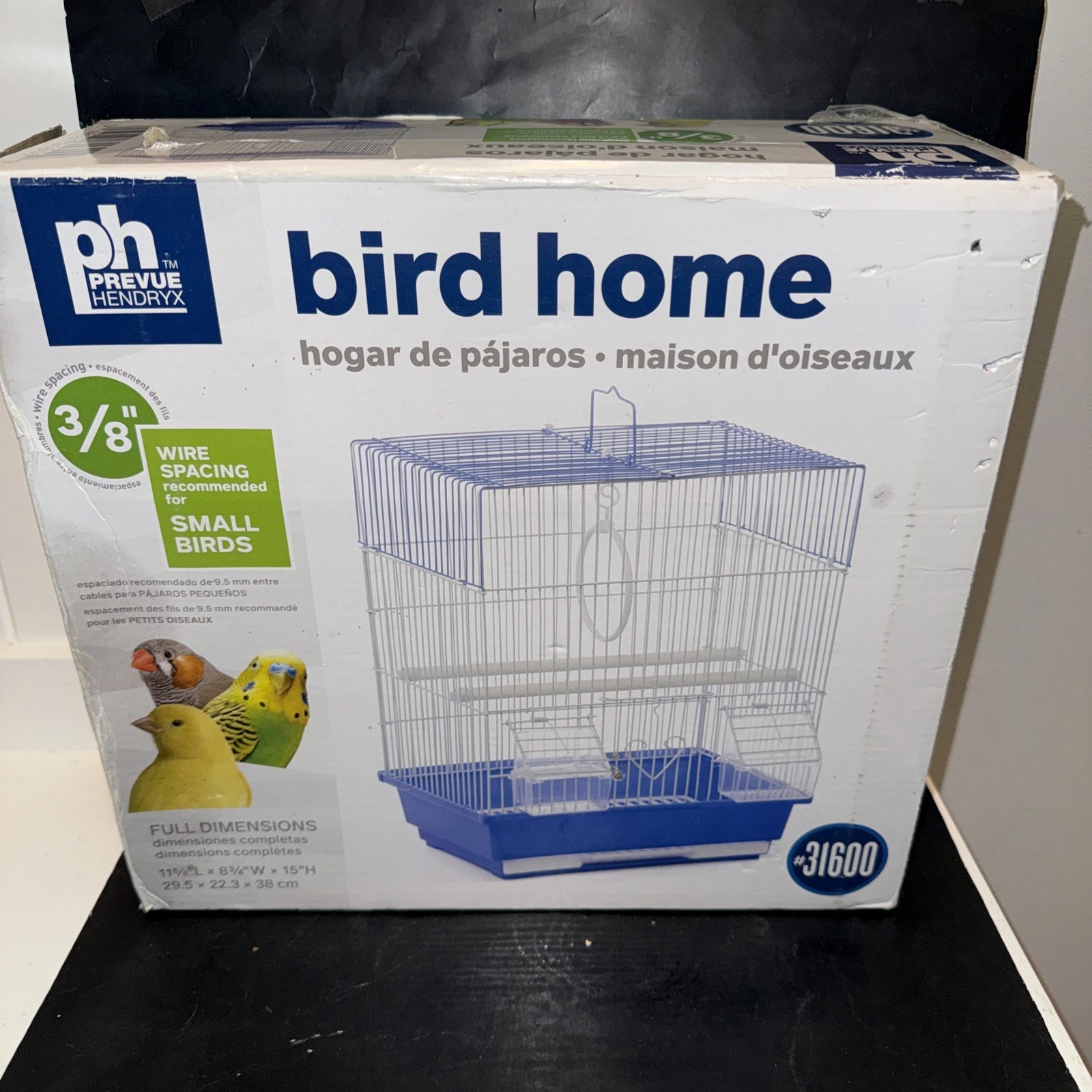 Prevue Pet Products Flat Top Economy Small Bird Cage w Blue Plastic Base NEW
Opens in a new window o