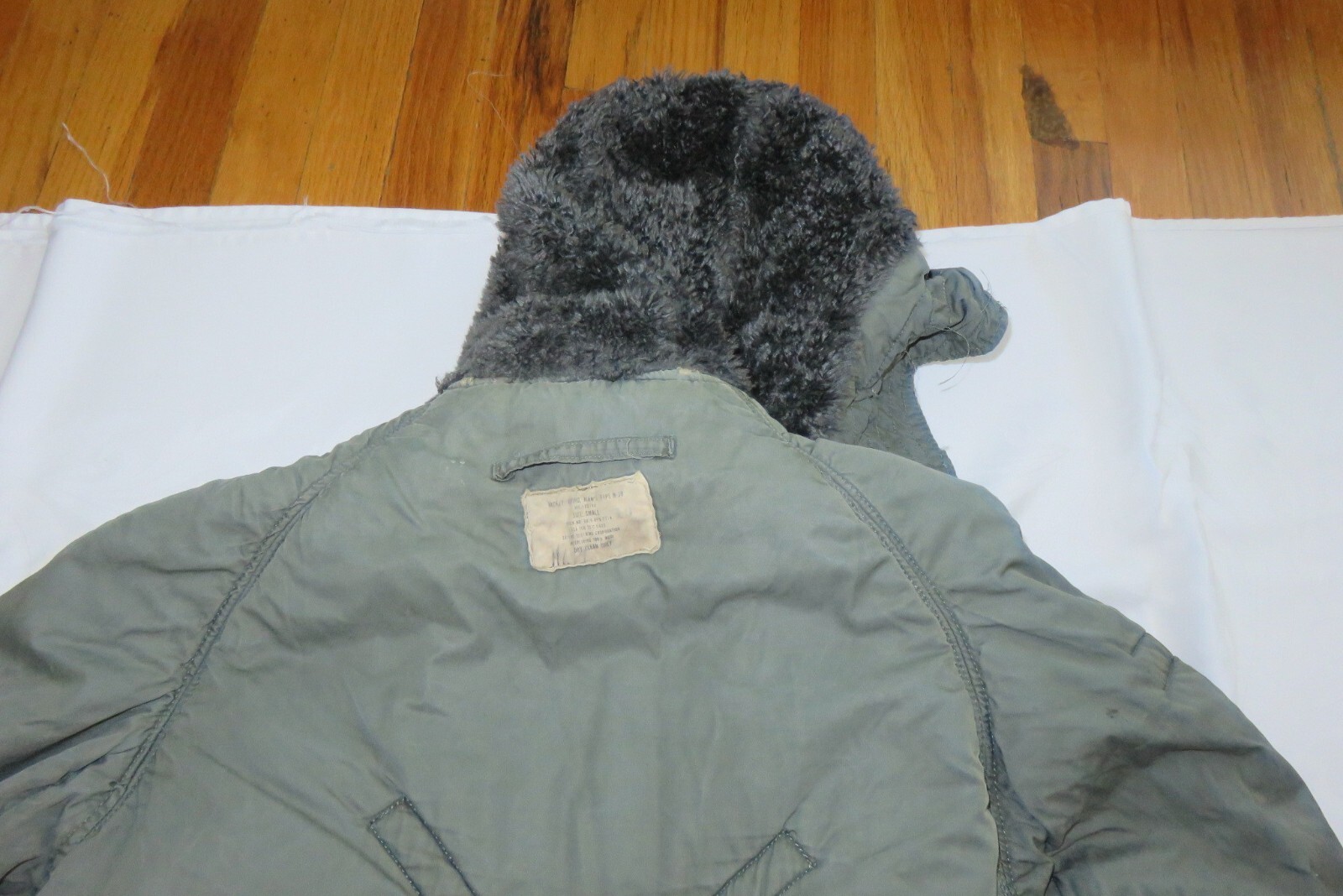 Picture 5 of 24