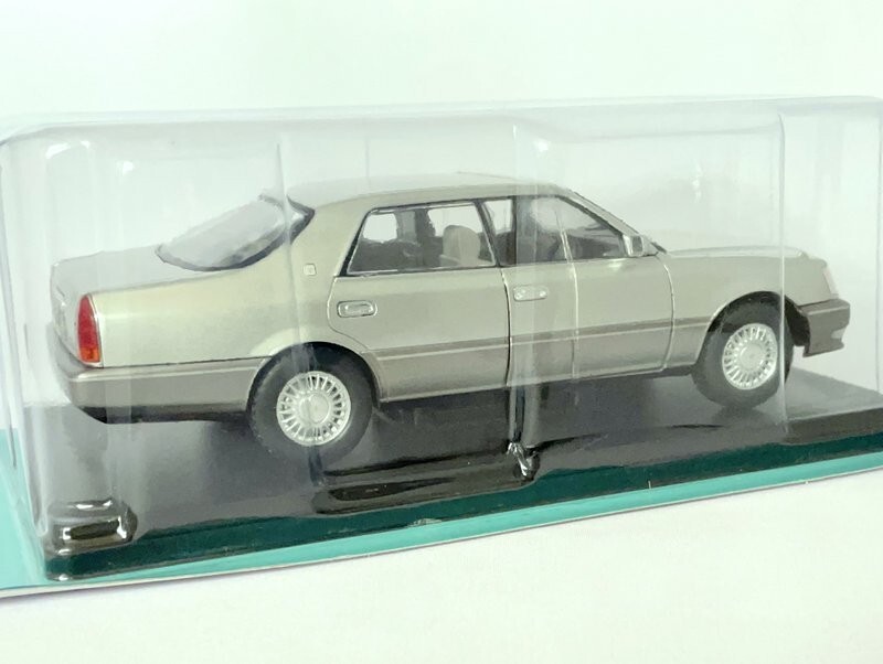 Diapet TOYOTA CROWN MAJESTA ミニカー Majesta Crown Toyota Review