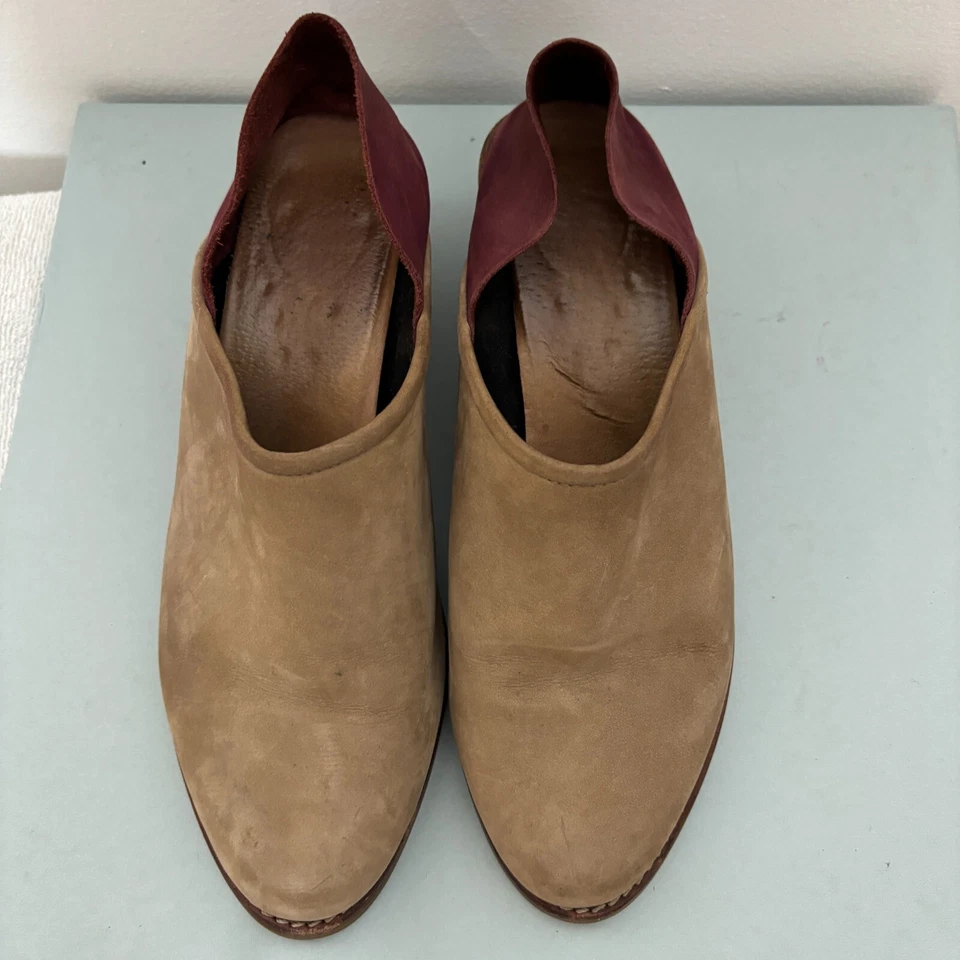 Bota ALL BLACK Marca Feminina Couro Camurça Tamanco Salto Bloco Tamanho 8 - Imagem 2 de 4