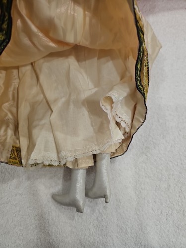 Atlantis Russian Maksimova Valentina hand painted cloth doll beige dress - Picture 9 of 9