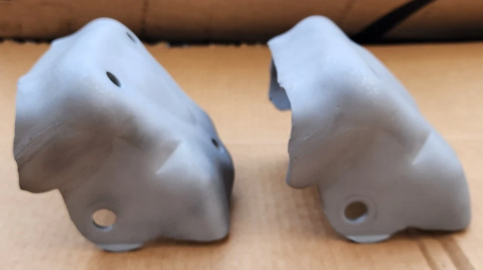 1988-96 Chevy C1500 C2500 C3500 Clam Shell Motor Mounts 5.0L 305 5.7L 350 - OEM - Imagem 2 de 4