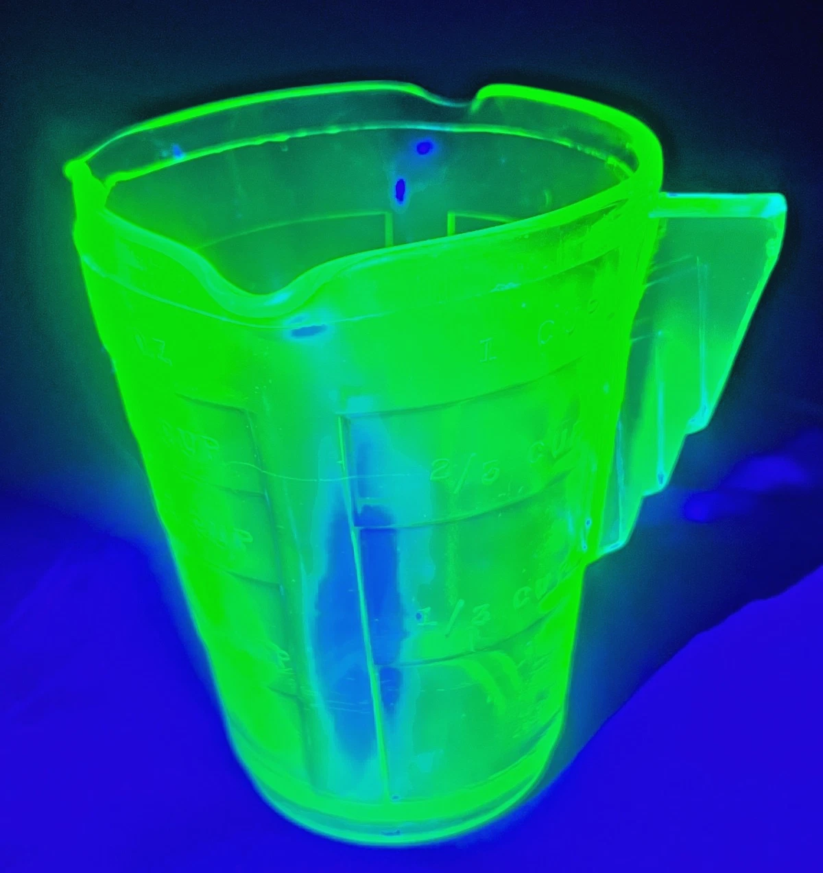 Vintage Hazel Atlas green uranium glass measuring cup