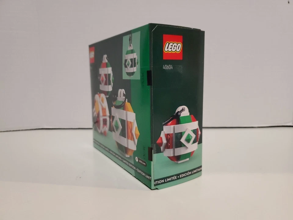 LEGO Seasonal: Christmas Decor Set (40604) New in Sealed Box! - Image 4 of 4