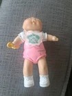 1984 OAA Cabbage Patch Kids Baby Poseable 3.5" Figure in Pink Outfit w/ Spoon