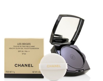 (N°20) Chanel Les Beiges Healthy Glow Gel Touch Foundation SPF25 11g