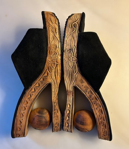 Vtg CHA CHA Carved Wood Ball Platform Wedge Suede Shoes Sandals Sz 9