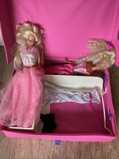 Vintage 90  s Barbie Doll Carrying Storage Case w/ 2 Barbies  Misc Clothing
