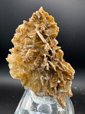6905 Barite Crystals with Fluorescence He Nan 52g