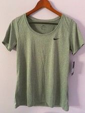 NWT Women's Nike Dri Fit T-Shirt Size M Gray Color