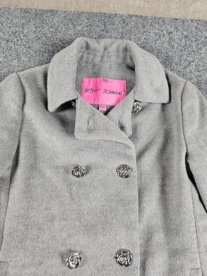 Abrigo Betsey Johnson Mujer Pequeño Gris Doble Pecho Ajuste y Acampanado Rosa Botones Foto 3 de 4