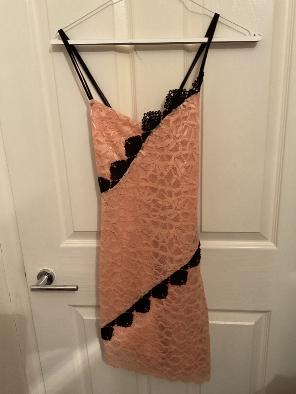 Picture 1 of 3