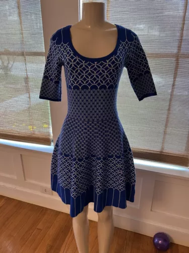 VTG GB Blue white Mini Skater Dress Stretch Knit S Geometric sweater fit flare