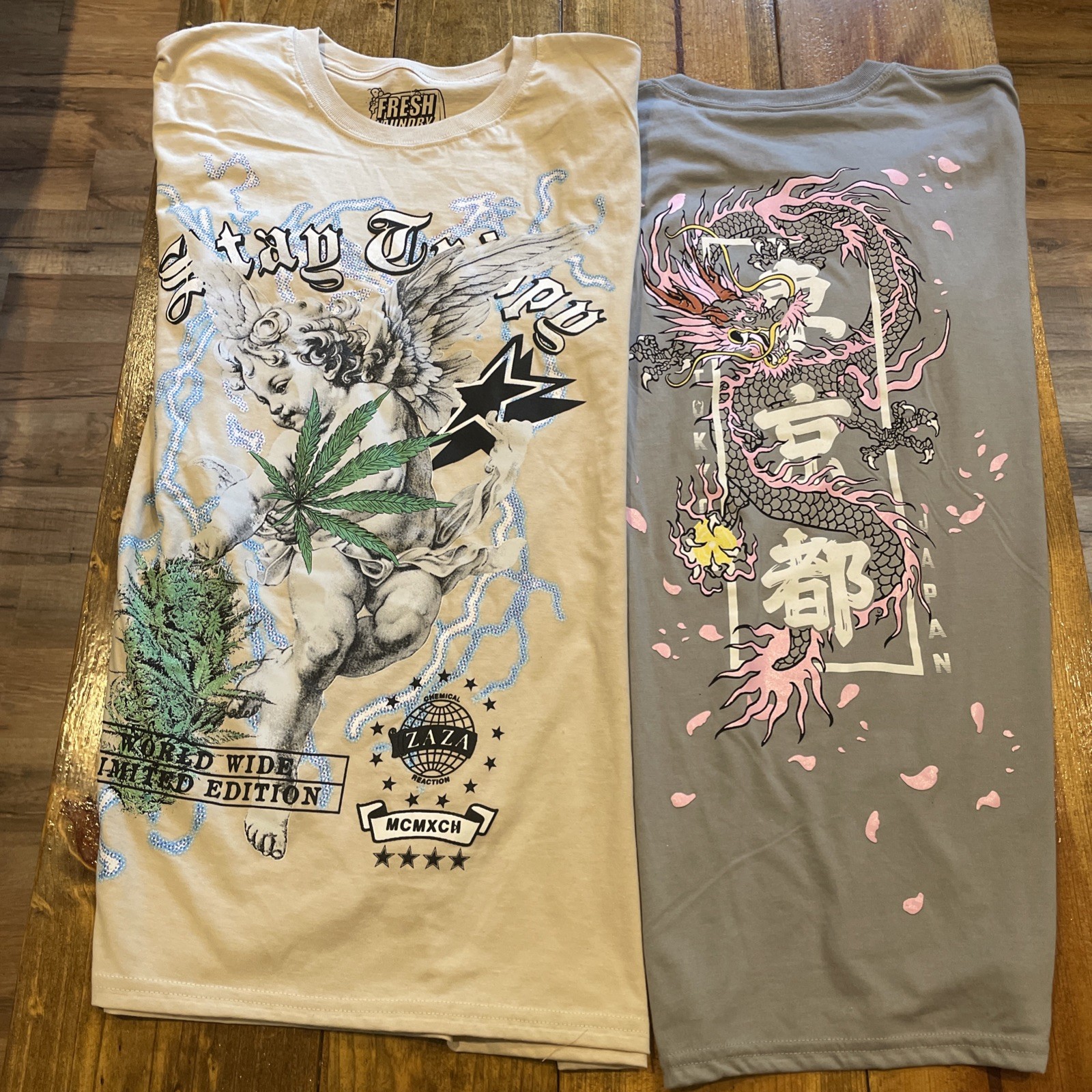 NEW 2 Fresh Laundry Men’s  Large T-Shirts Graphic 65% Polyester/35% Cotton