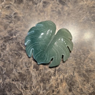 Aventurine Monstera Leaf Carving Polished Crystal for Prosperity Luck Healing
