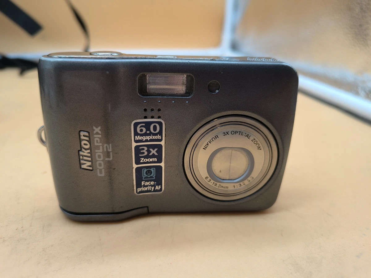 【完動品】Nikon Coolpix L2 デジタルカメラ 動作確認済み Preços baixos em Nikon COOLPIX Nikon Coolpix L2 Câmeras Digitais