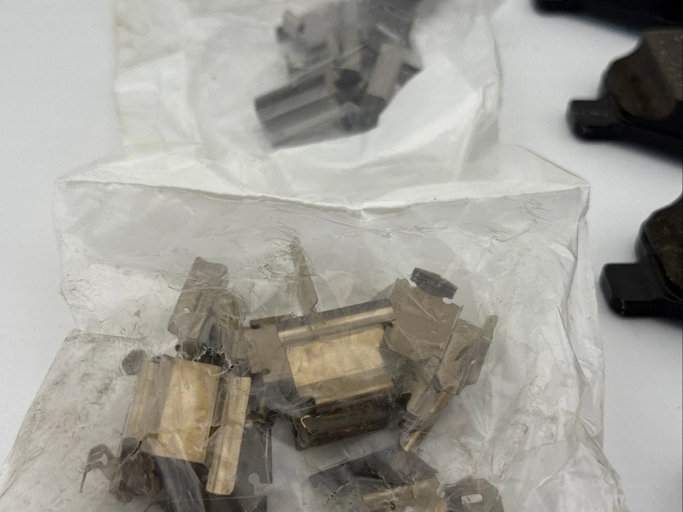 Juego de pastillas de freno delanteras Motorcraft Ford Explorer Flex Taurus BRF-1972 FB5Z-2200-E Foto 4 de 4