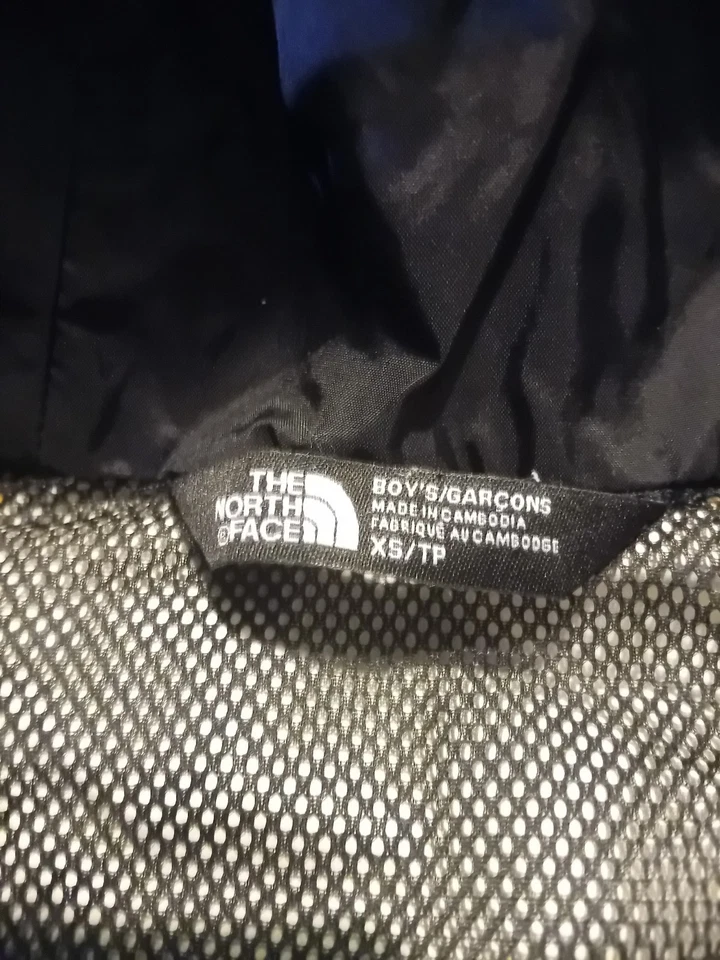 Boys The North Face Coat. Size, XS /Tp - Image 2 of 2