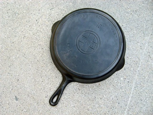 Vintage No. 10 Large Logo Griswold Skillet 716A