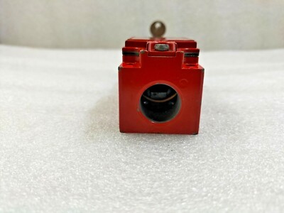 TELEMECANIQUE XCSL INTERLOCK SAFETY LIMIT SWITCH | eBay