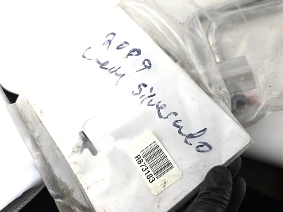 Línea de enfriador de aceite NAPA 809-5009-1 809-5009 para Chevy Silverado 2009 Foto 3 de 3