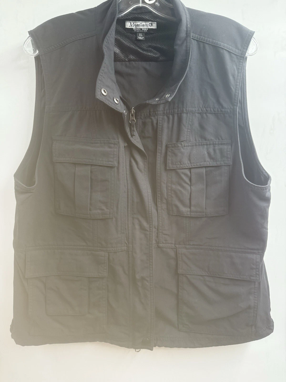 Magellan's Mens Sz XLBlack Vest