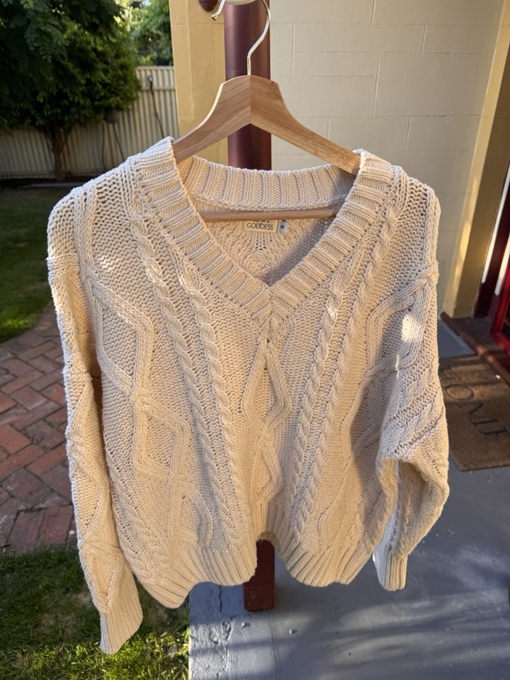 womens cable knit jumper