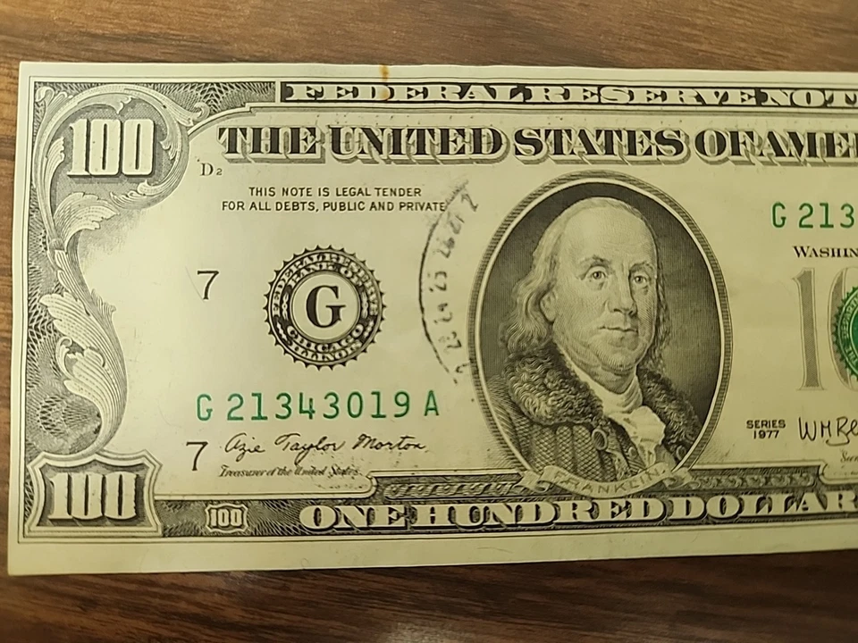 Series 1977 $100 Bill * CHICAGO * G 21343019 A ** Mis-cut Error** - Image 3 of 4