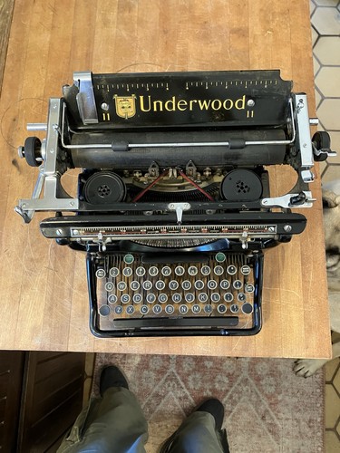 Antique 1936 Underwood Model 11 Typewriter 4506569-11 Works But Needs Serviced - Picture 3 of 24